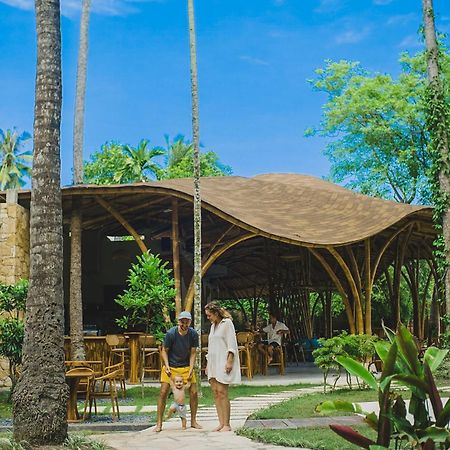 Tropik Resort Lombok Selong Belanak Buitenkant foto