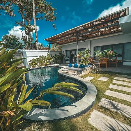 Tropik Resort Lombok Selong Belanak Buitenkant foto