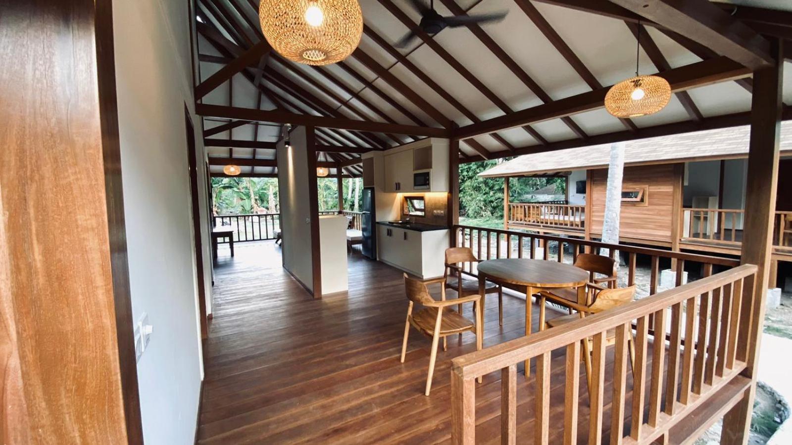 Tropik Resort Lombok Selong Belanak Buitenkant foto